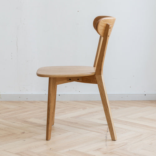 Solid Oak Dining Chair – Natural Wood Comfort & Timeless Style